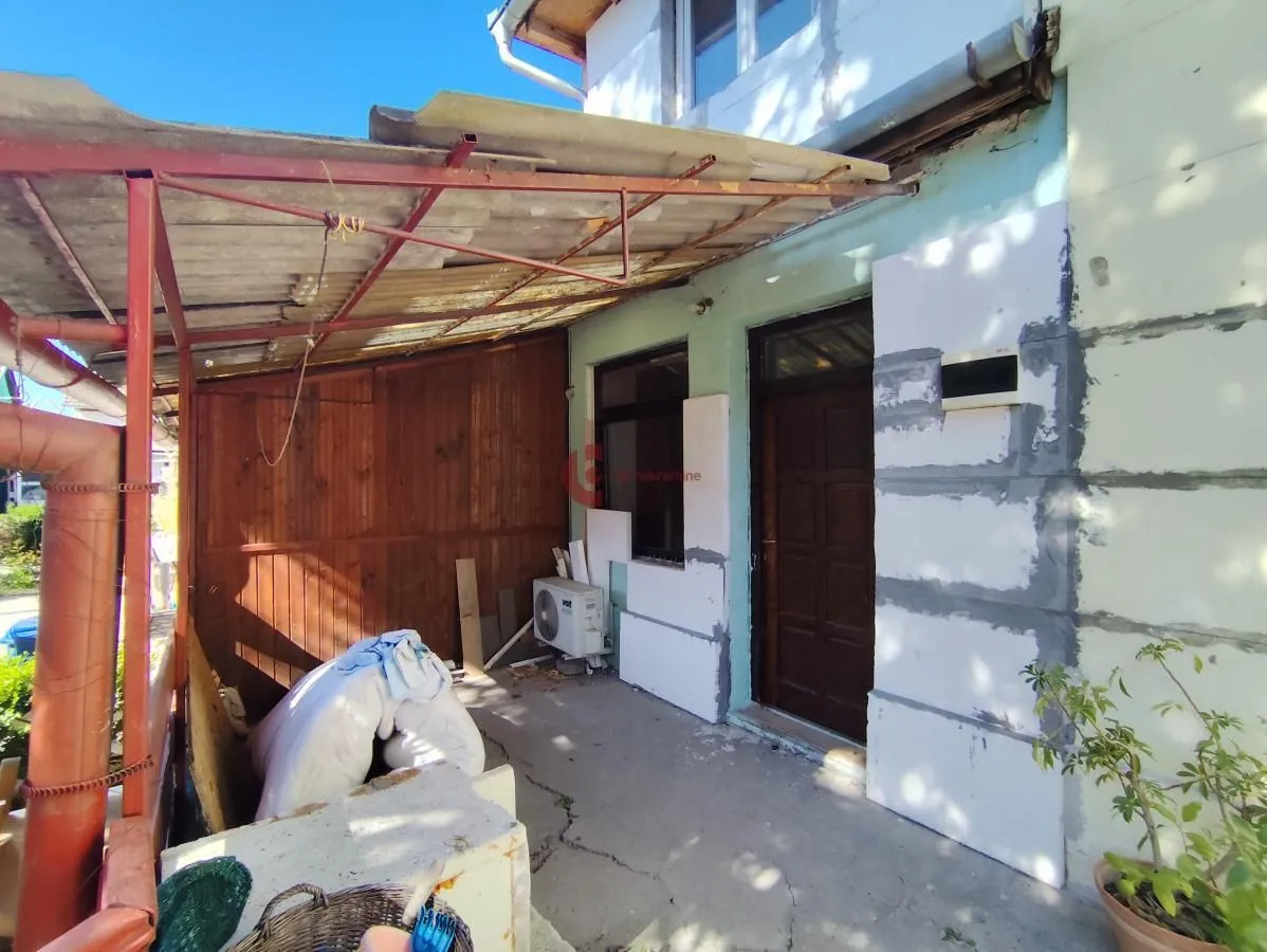 Prodaja, dvosoban stan, 44m², Novo Selo, Subotica