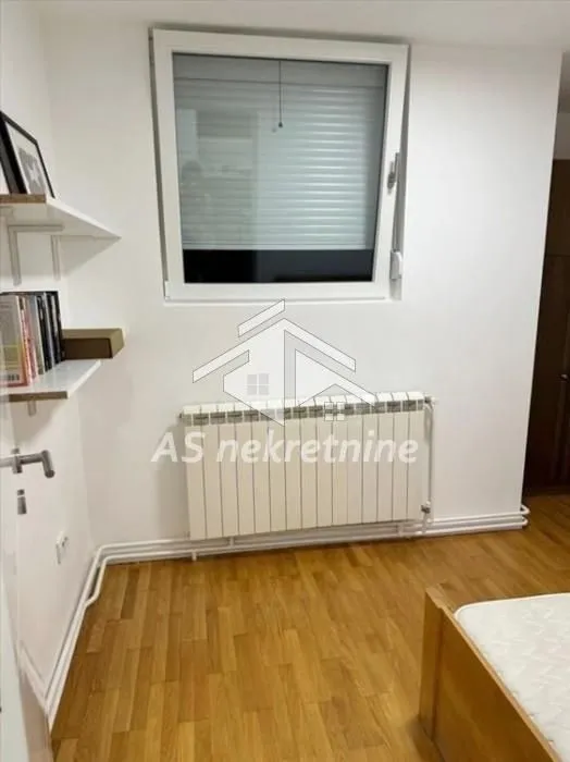 Izdavanje, trosoban stan, 72m², Novi Beograd Blok 29, Novi Beograd Sve Podlokacije