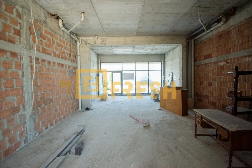 Sale, office space, 96m², Momišići, Podgorica