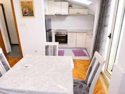 Sale, two bedroom apartment, 77m², Ljubović, Podgorica - image 8