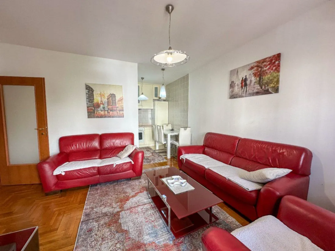 Izdavanje, dvosoban stan, 60m², Preko Morače, Podgorica