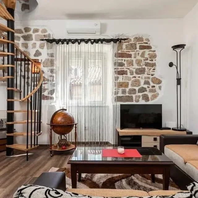 Prodaja, stan, 58m², Kotor, Crna Gora