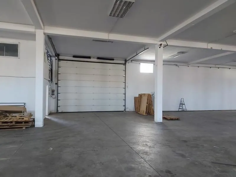 Rent, office space, 1500m², Batajnica, Beograd