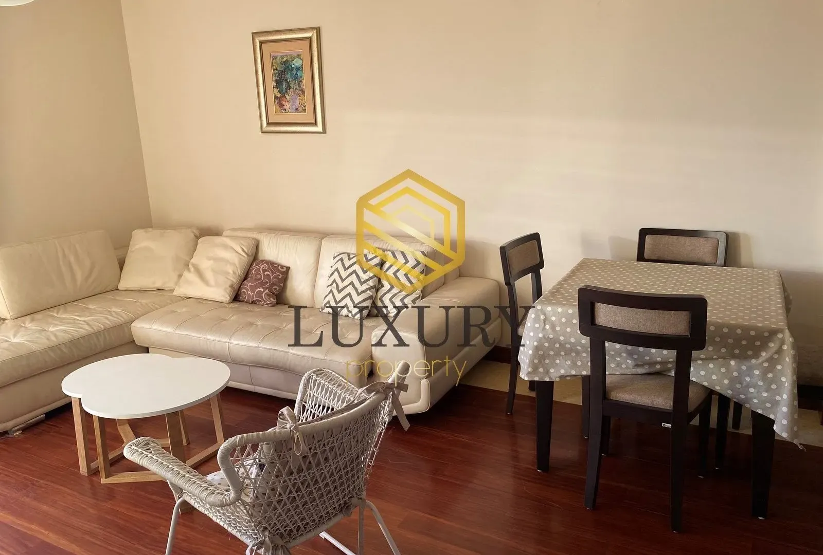 Izdavanje, jednosoban stan, 53m², Centar, Podgorica