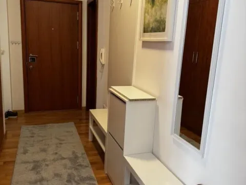 Izdavanje, dvosoban stan, 55m², Stari grad, Novi Sad - image 20