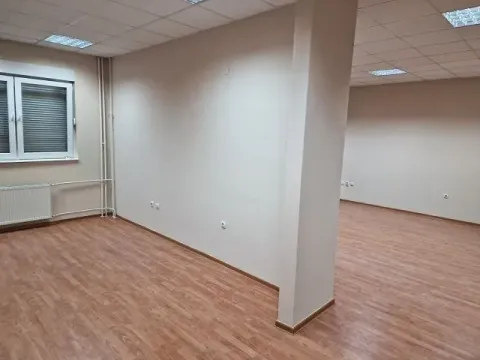 Sale, office space, 70m², Rača, Srbija - image 4