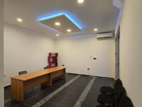 Prodaja, poslovni prostor, 31m², Pobrežje, Podgorica - image 9
