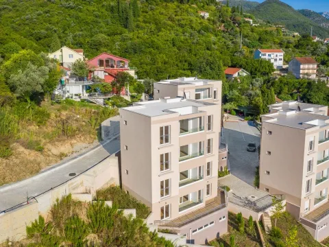 Prodaja, stan, 66m², Tivat, Crna Gora - image 3
