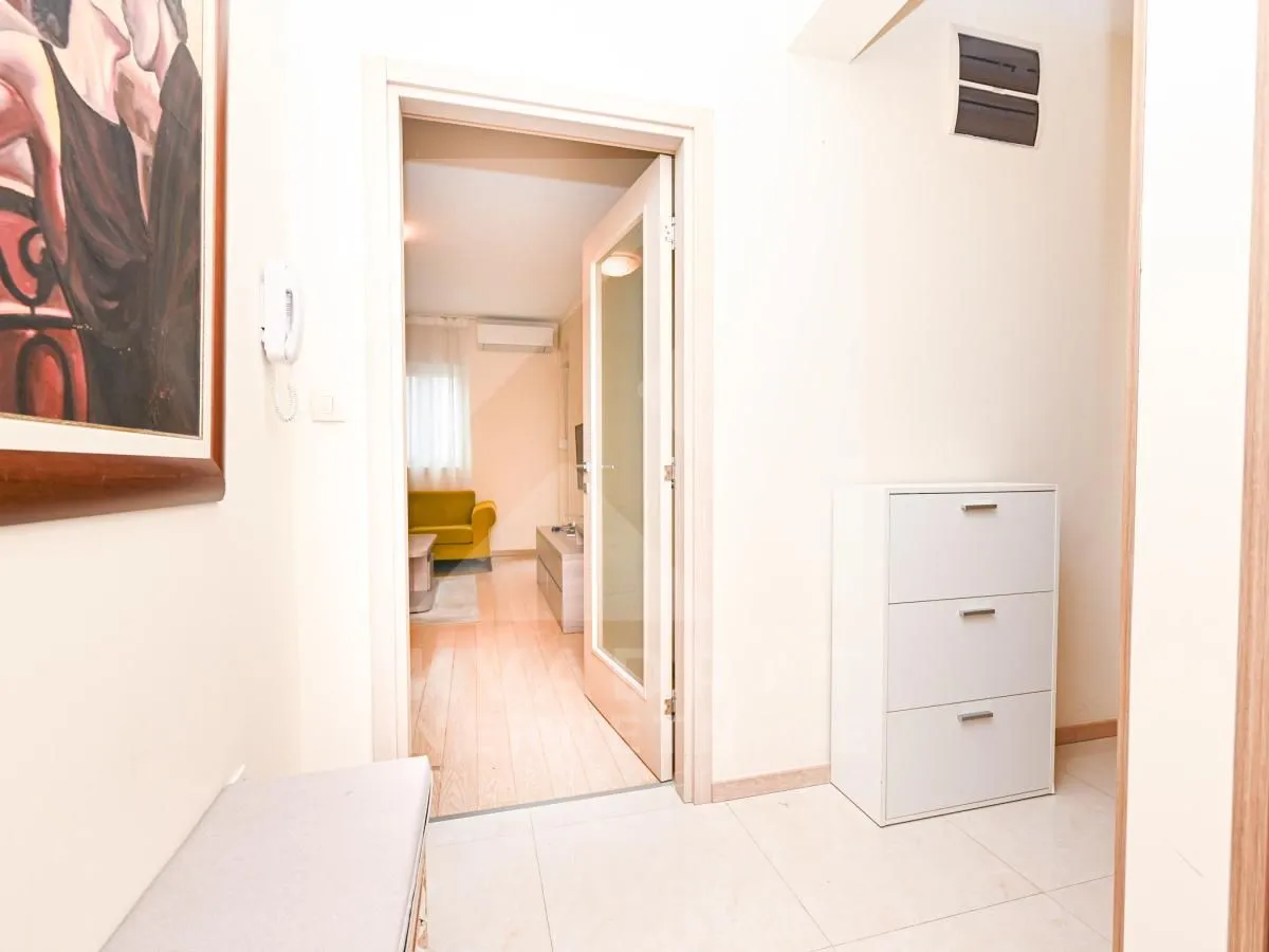 Rent, two bedroom apartment, 72m², City Kvart, Podgorica