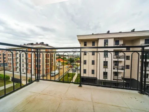 Izdavanje, dvosoban stan, 64m², Tološi, Podgorica - image 9