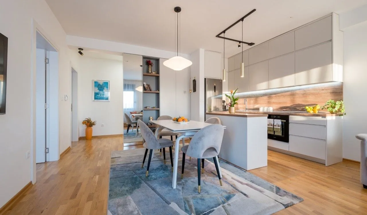 Prodaja, dvosoban stan, 63m², Pod Kuk, Tivat