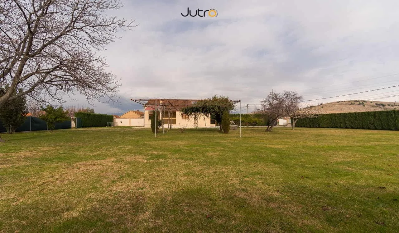 Rent, house, 170m², Dajbabe, Podgorica