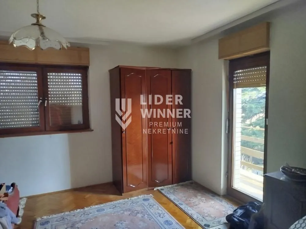 Prodaja, kuća, 319m², Kaludjerica, Grocka