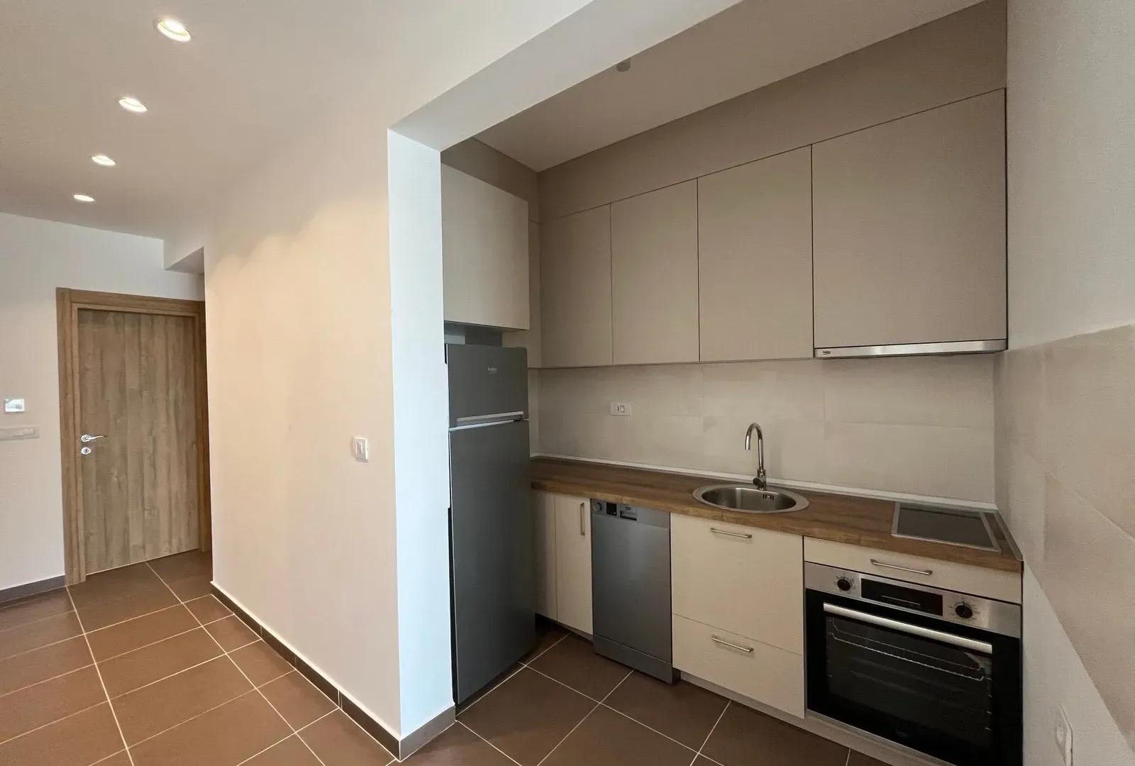 Rent, two bedroom apartment, 60m², Stari Aerodrom, Podgorica