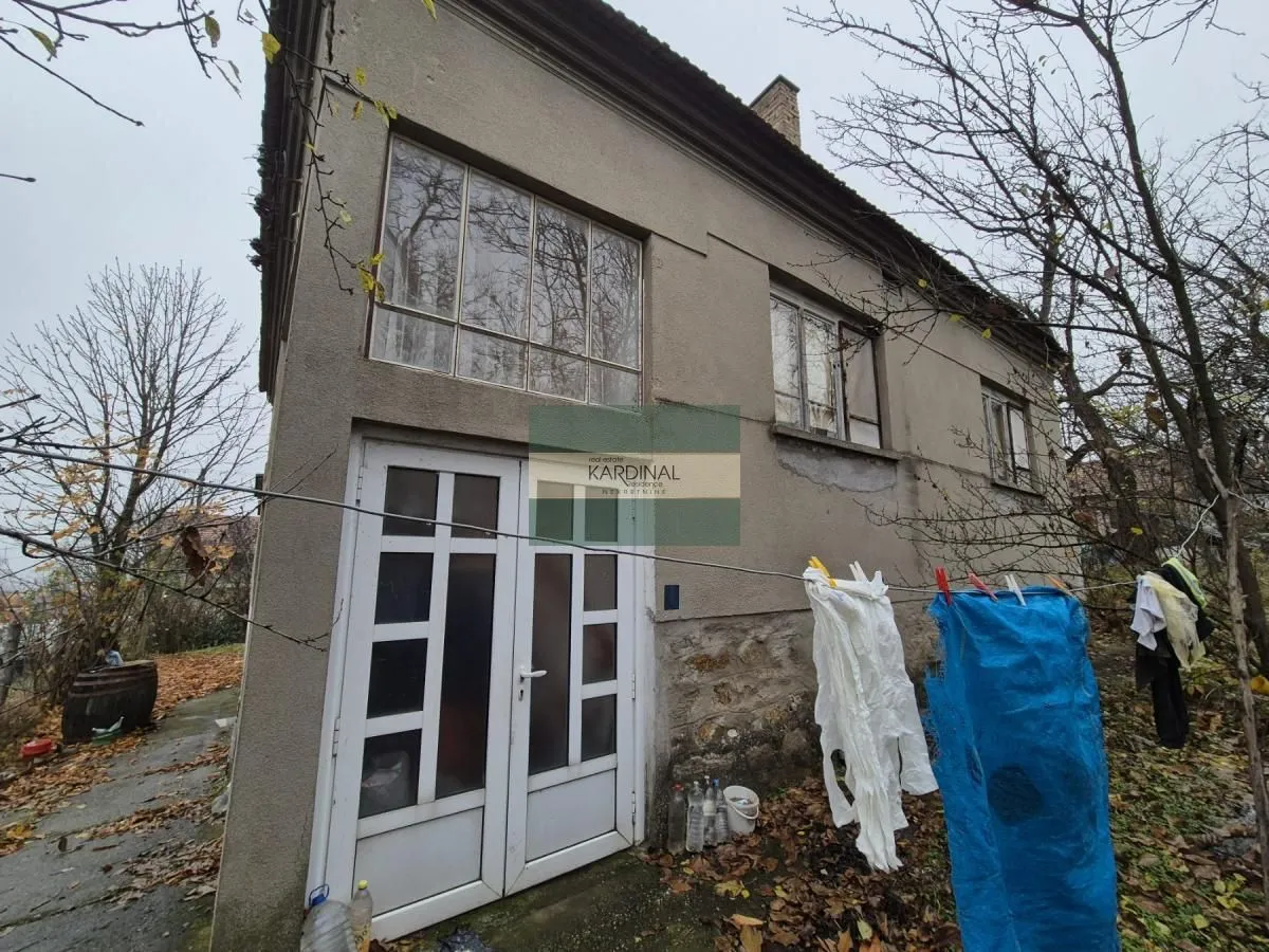 Prodaja, kuća, 280m², Majur, Jagodina