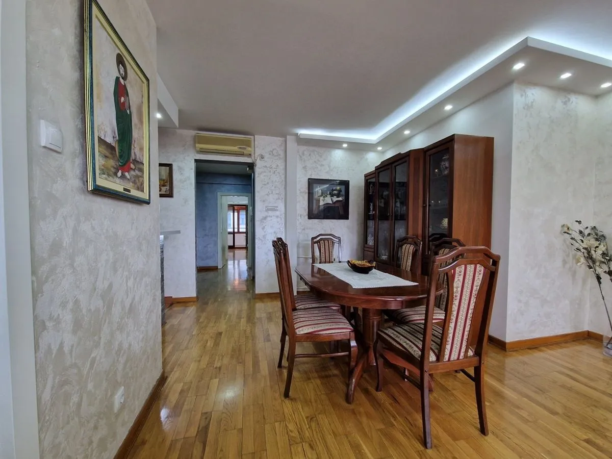 Sale, four bedroom apartment, 102m², Vračar Sve Podlokacije, Beograd
