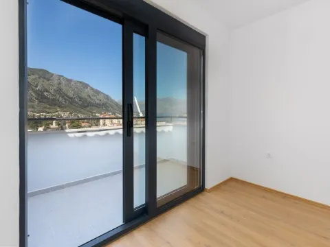 Prodaja, kuća, 160m², Škaljari, Kotor - image 11