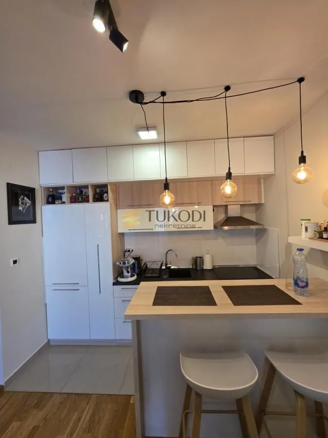Prodaja, jednosoban stan, 44m², Sajmište, Novi Sad