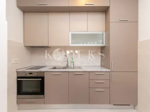 Izdavanje, jednosoban stan, 49m², Central Point, Podgorica - image 5