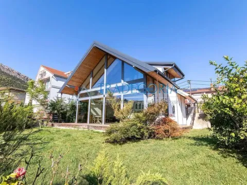 Prodaja, kuća, 220m², Tivat, Crna Gora - image 4