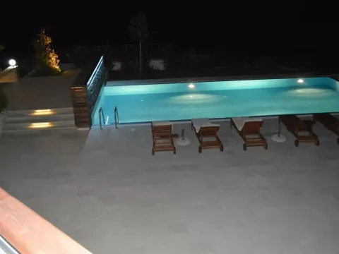 Sale, house, 600m², Blizikuće, Budva - image 18