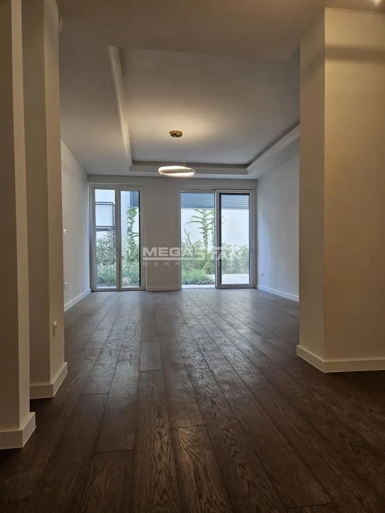 Sale, three bedroom apartment, 75m², Stari Grad, Beograd