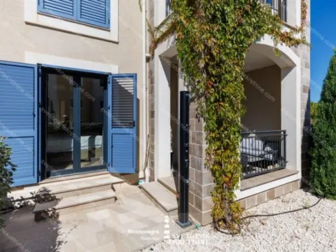 Sale, one bedroom apartment, 54m², Luštica Bay, Tivat - image 6