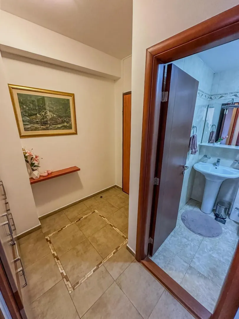 Izdavanje, jednosoban stan, 52m², Preko Morače, Podgorica