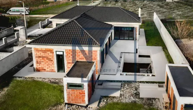 Sale, house, 259m², Kokoti, Podgorica