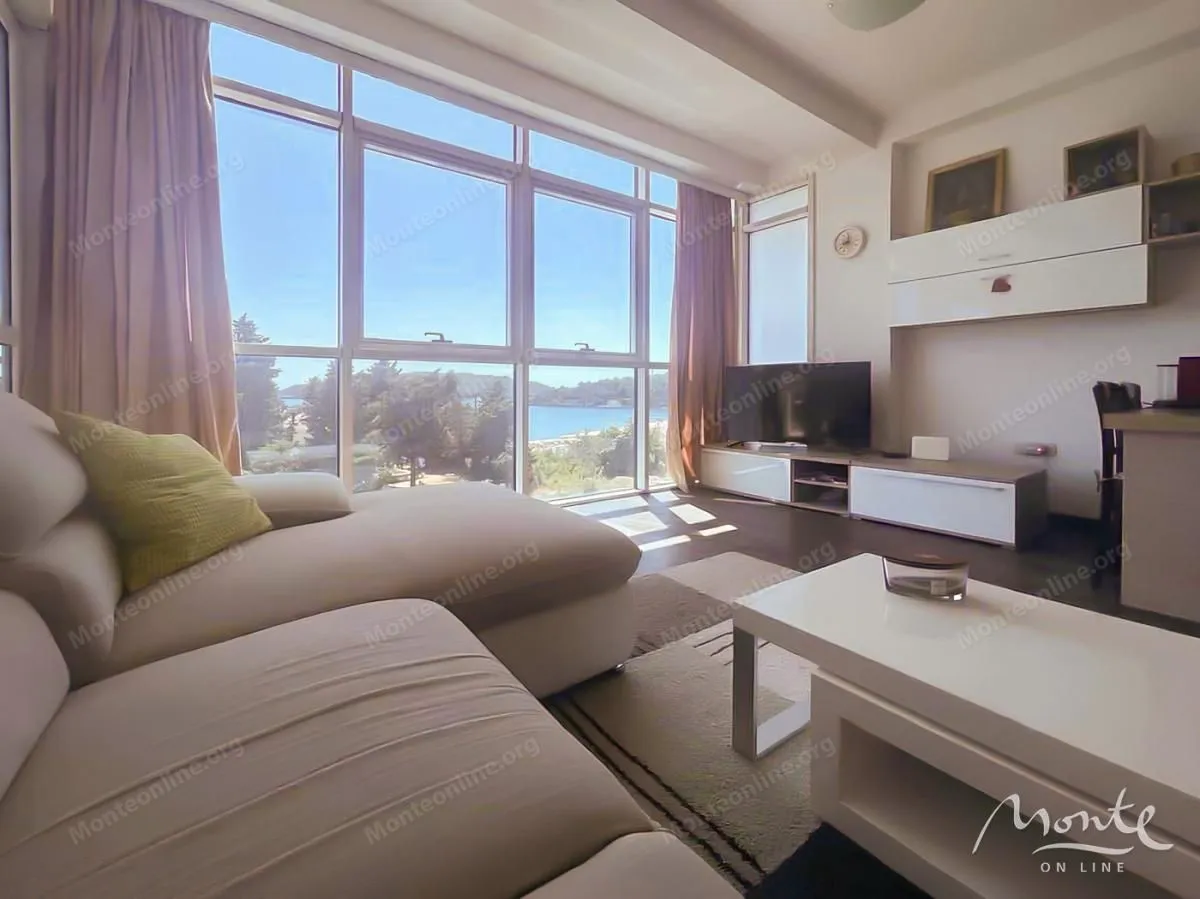Sale, two bedroom apartment, 58m², Bečići, Budva
