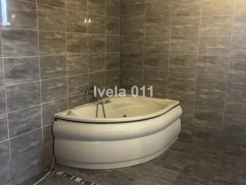 Izdavanje, kuća, 300m², Jajinci, Voždovac Sve Podlokacije - image 13