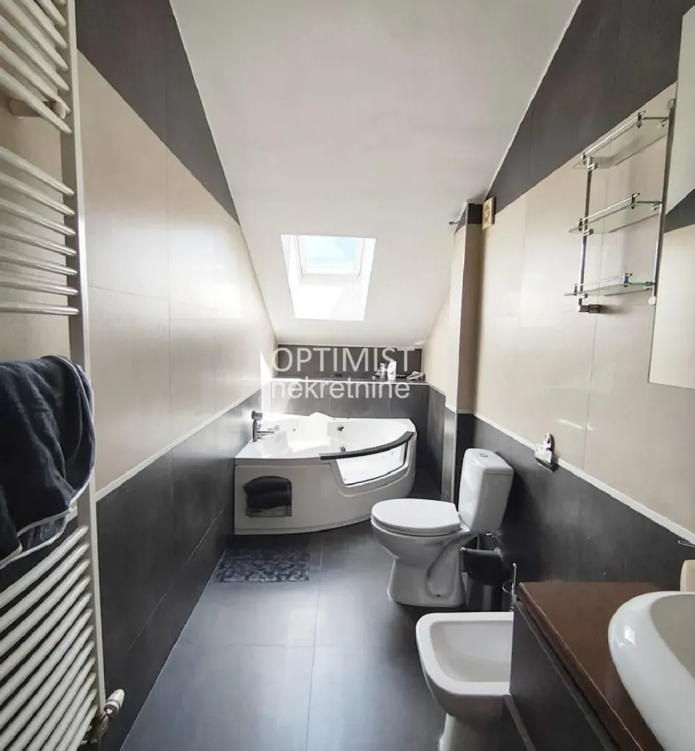 Sale, four bedroom apartment, 115m², Voždovac Sve Podlokacije, Beograd