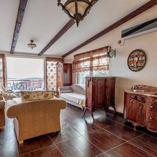 Rent, house, 300m², Bečići, Budva