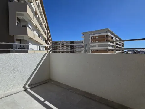 Rent, office space, 93m², Central Point, Podgorica - image 9