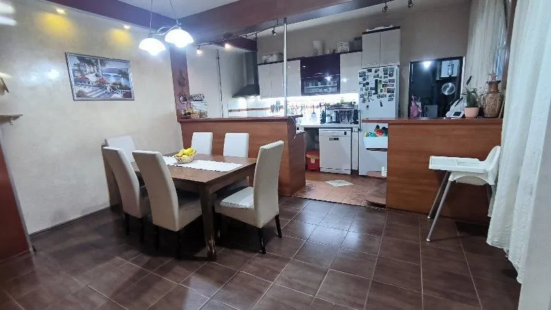 Prodaja, kuća, 274m², Vojvode Vlahovica, Beograd