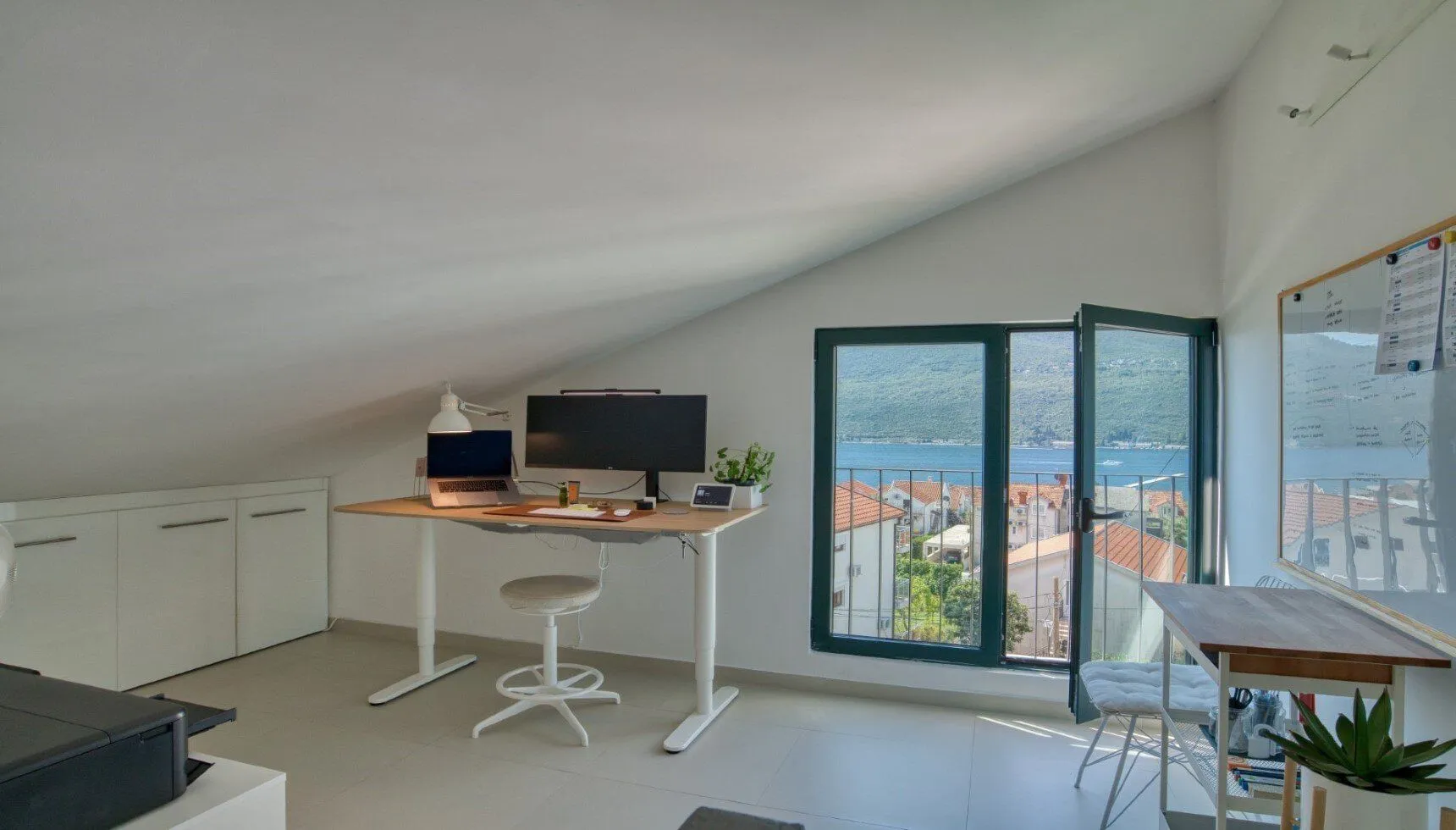 Prodaja, dvosoban stan, 80m², Đenovići, Herceg Novi
