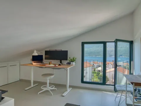 Sale, two bedroom apartment, 80m², Đenovići, Herceg Novi - image 20