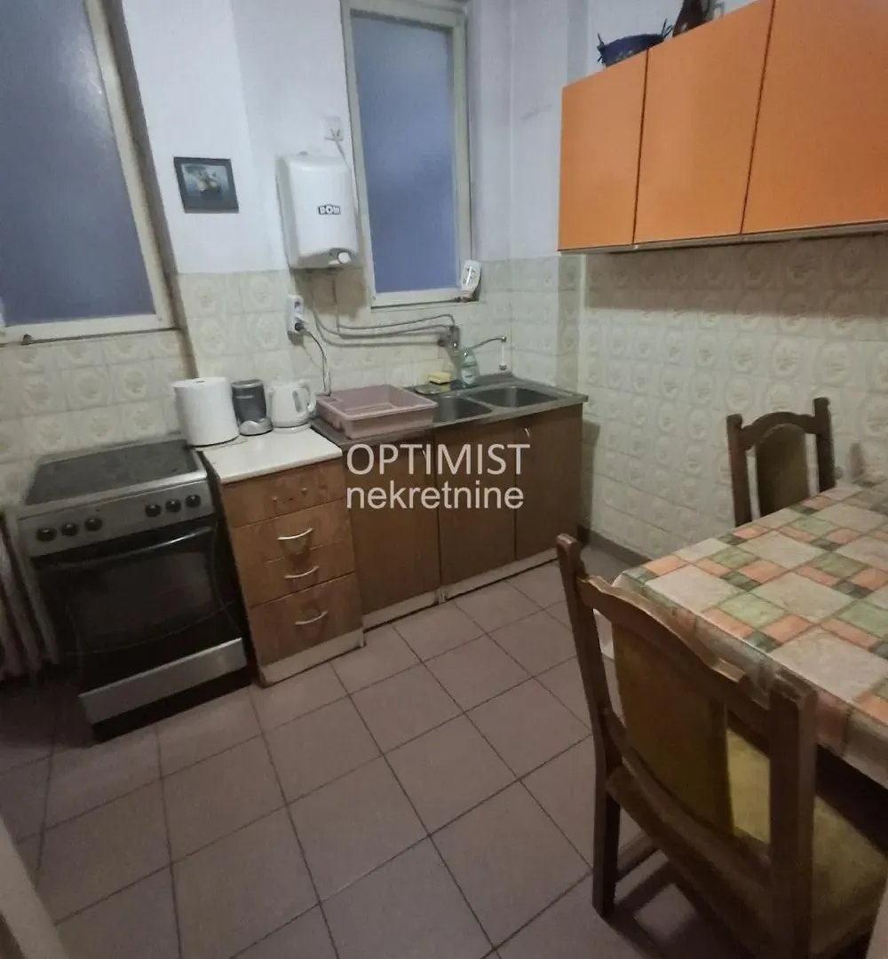 Prodaja, trosoban stan, 69m², Stari Merkator, Novi Beograd Sve Podlokacije