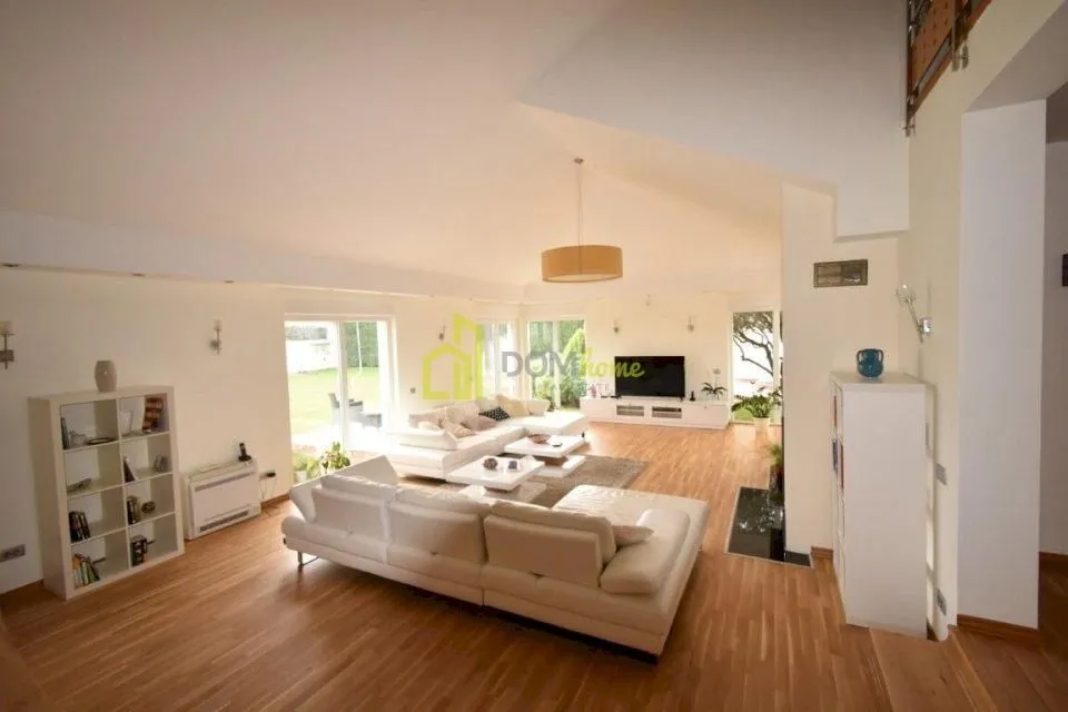 Rent, house, 212m², Donji Kokoti, Podgorica