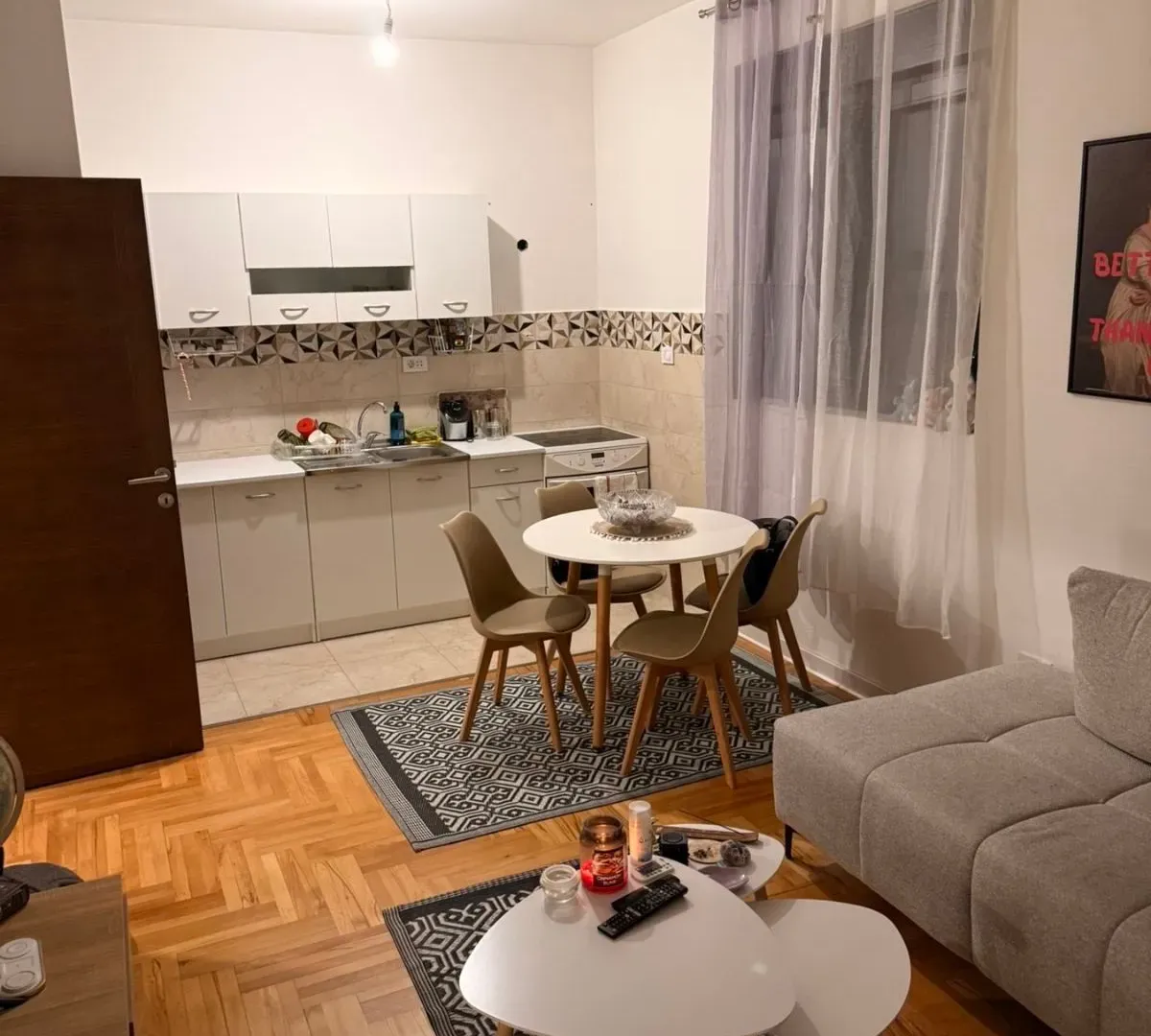 Izdavanje, dvosoban stan, 60m², Zabjelo, Podgorica
