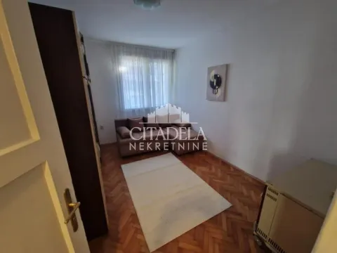 Izdavanje, dvosoban stan, 49m², Karaburma, Palilula Sve Podlokacije - image 6