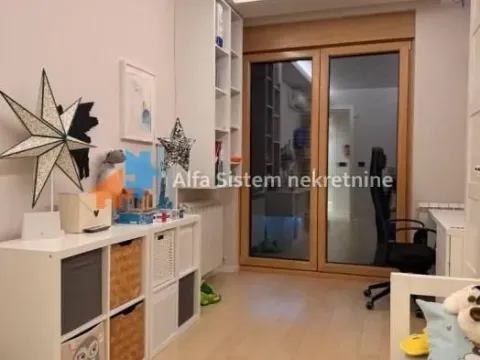 Rent, four bedroom apartment, 103m², Stari Grad, Beograd - image 16