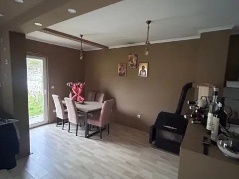 Prodaja, kuća, 200m², Donji Kokoti, Podgorica - image 3