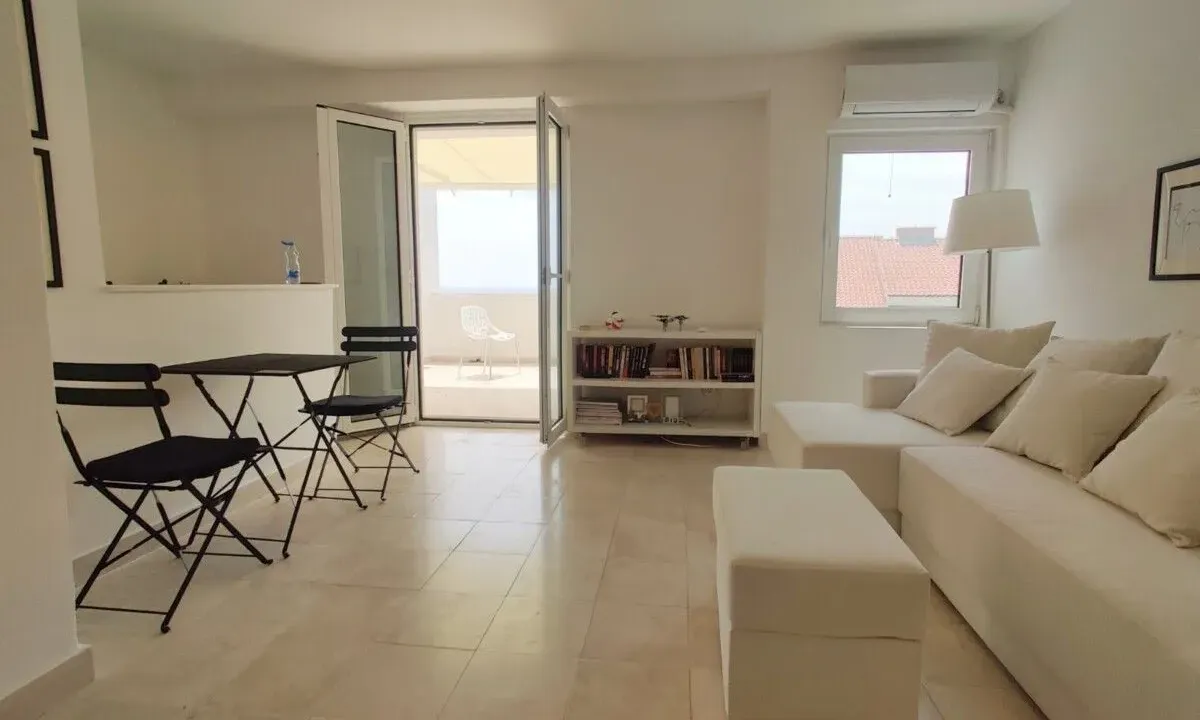 Sale, two bedroom apartment, 92m², Petrovac, Budva