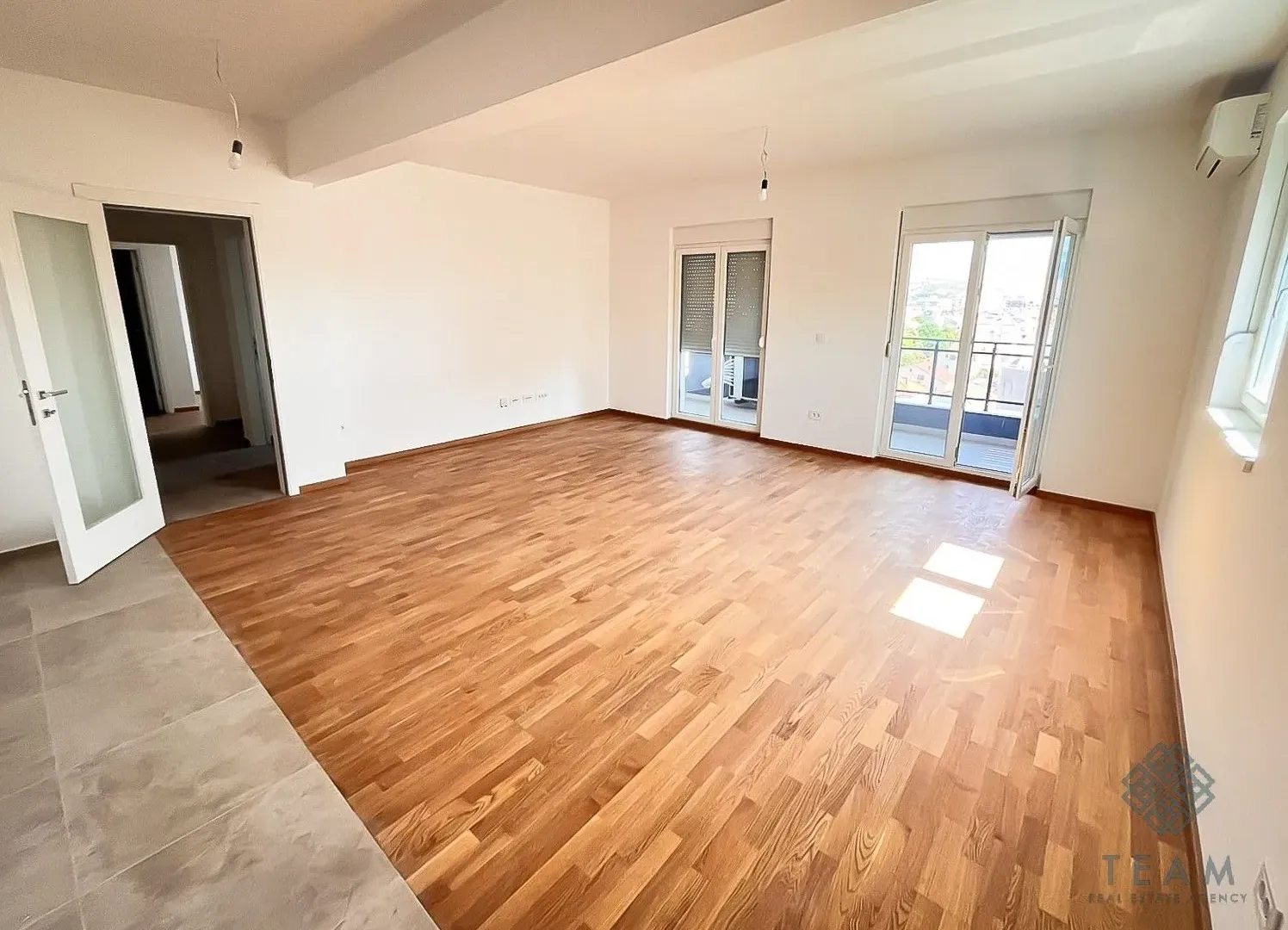 Prodaja, trosoban stan, 106m², Stari Aerodrom, Podgorica