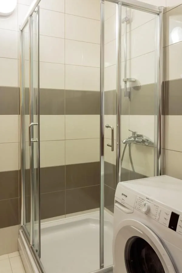 Rent, three bedroom apartment, 150m², Tivat, Crna Gora