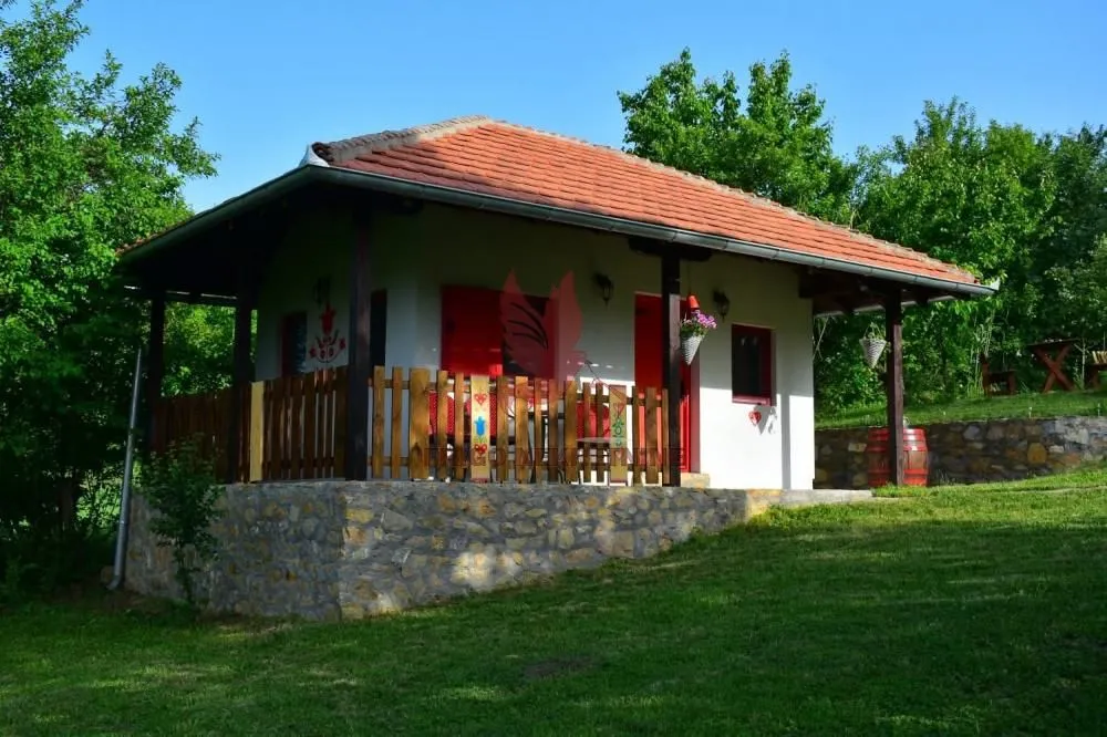 Sale, house, 400m², Koraćica, Mladenovac