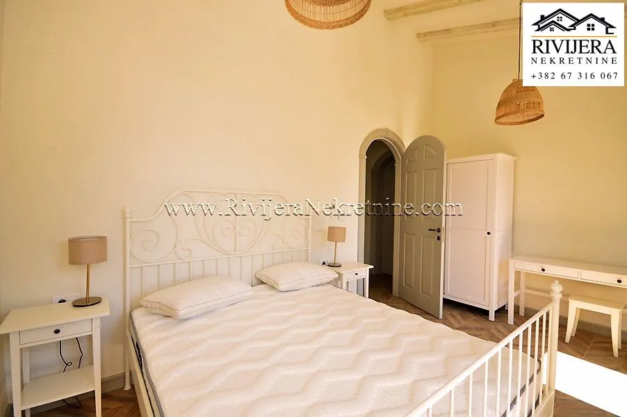 Prodaja, kuća, 184m², Baošići, Herceg Novi