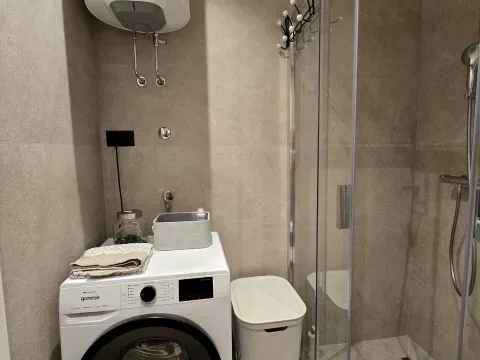 Daily-rent, studio apartment, 35m², Donja Gorica, Podgorica - image 12