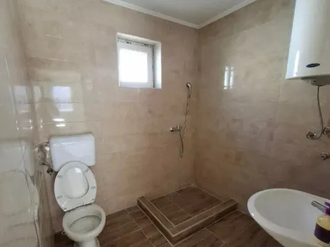 Izdavanje, kuća, 90m², Boljevci, Surčin - image 8